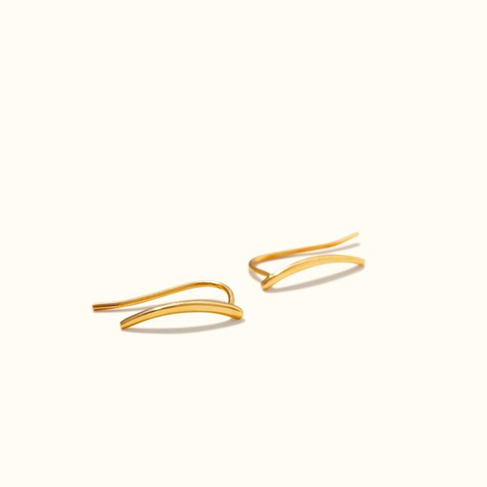 Rare Mejuri 14K Gold curved climbers